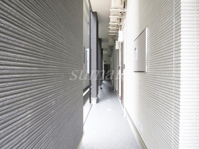 レジデンス赤羽のロビー|1階通路です☆