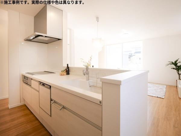汐見ⅡＷ　新築のキッチン|※施工事例写真です。実際の仕様や色は異なります。
