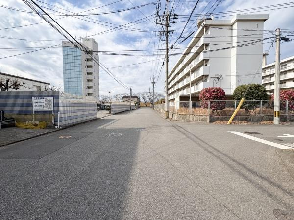 大津町一丁目土地の前面道路含む現地写真|面道路含む現地(2026年2月撮影)