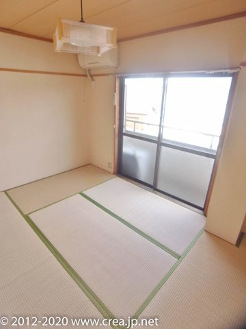 アイランドコーポの居間・リビング