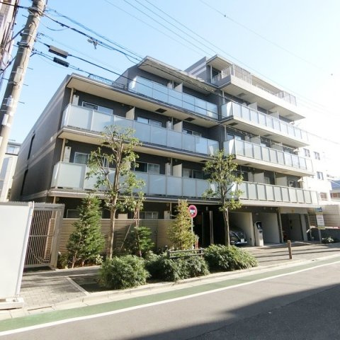 AZEST西高島平の外観