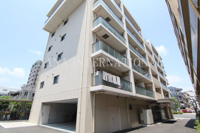 クレアガーデンの外観