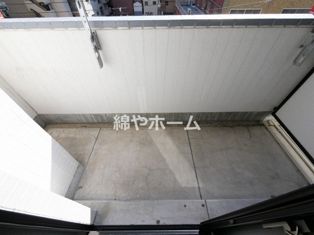 Blue Bee桜川駅前のバルコニー|バルコニーからの眺めを楽しみながら食事をしませんか