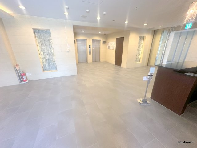 エステムプラザ難波WESTⅡプレディア　仲介手数料無料のロビー