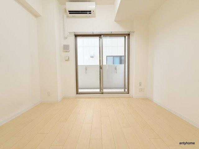 エステムプラザ難波WESTⅡプレディア　仲介手数料無料の洋室