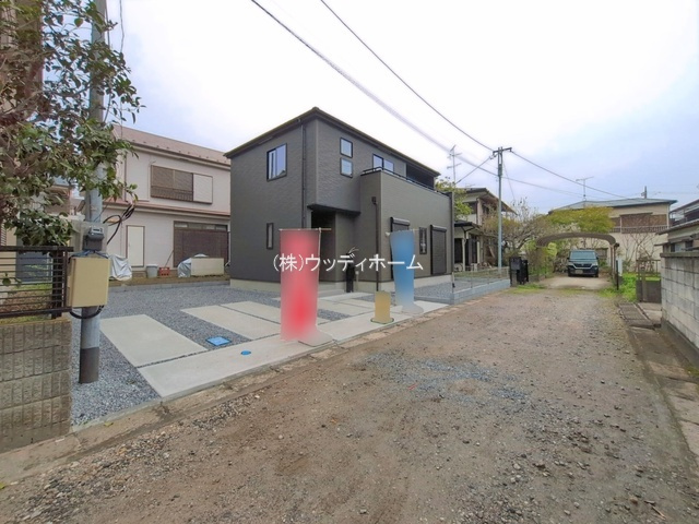 春日部市藤塚19期　新築一戸建ての前面道路含む現地写真