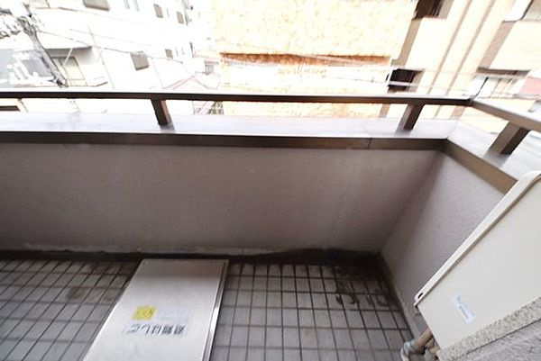 エヴェナール江戸川橋のバルコニー