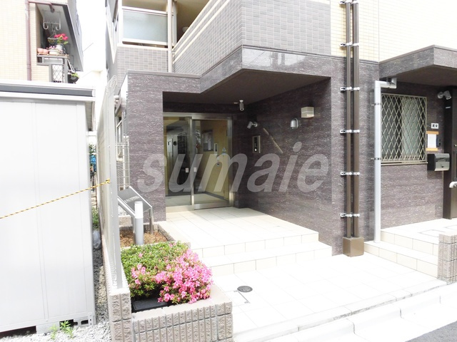 ブロッサム　コートのエントランス|エントランス部分です！