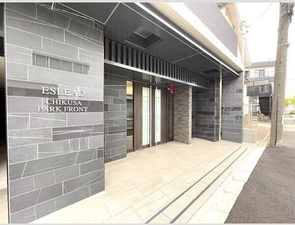 エスリード千種パークフロントのエントランス