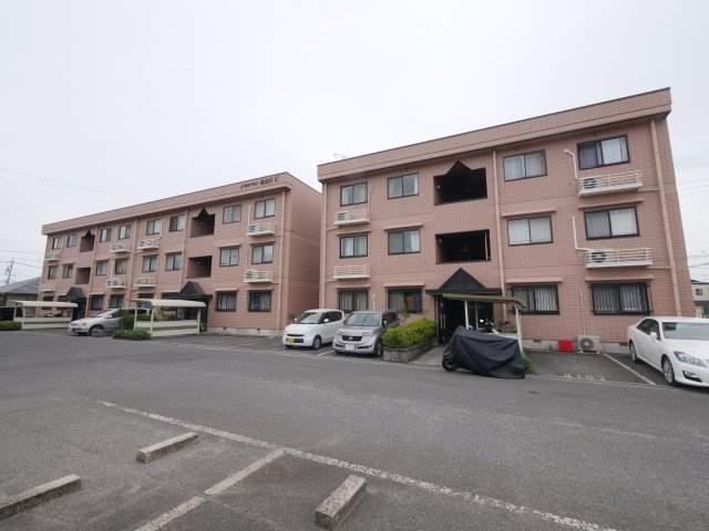 シャルマン竜之口Cの外観