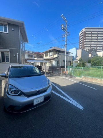 キャム月見山Ⅰの駐車場