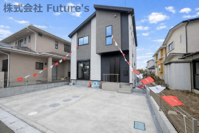三郷市半田　新築戸建　全1棟の外観|ららぽーと、IKEA、コストコまで車で5分！商業施設が近く休日も充実