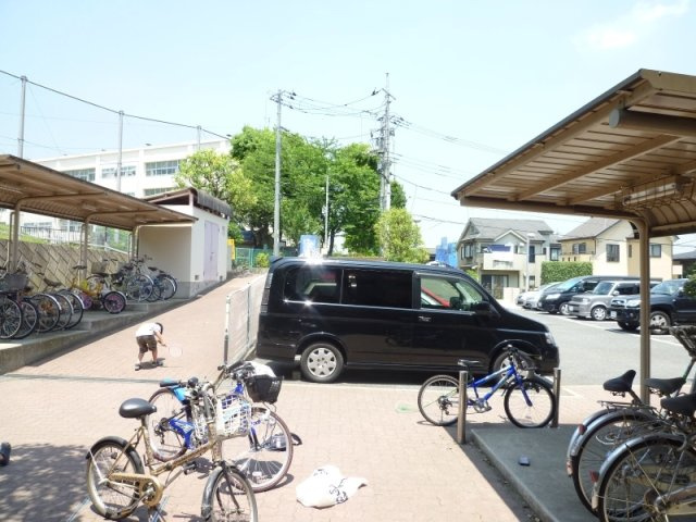 岩澤マンションのその他