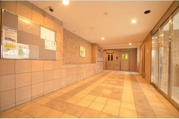 フィール清船のロビー|毎日通るロビーはこのようになっています