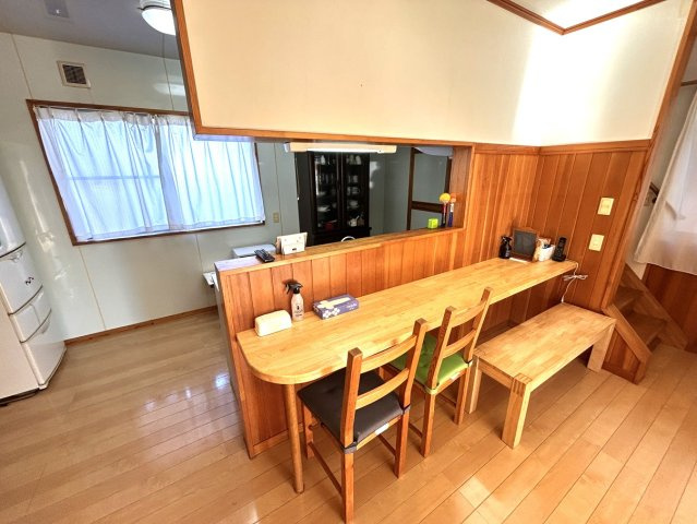 河津町　笹原の内装|キッチンカウンター