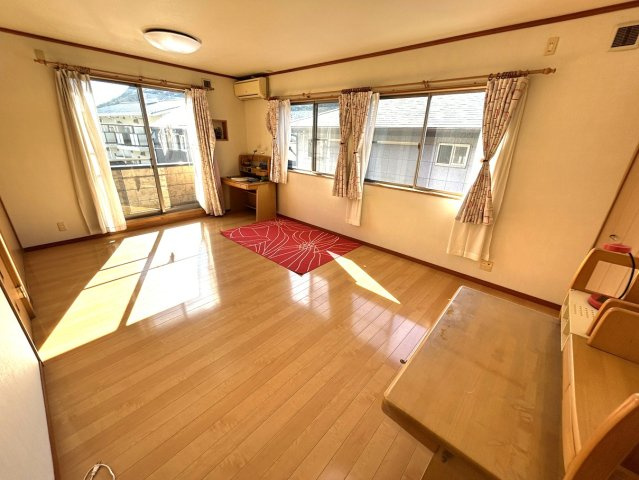 河津町　笹原の洋室