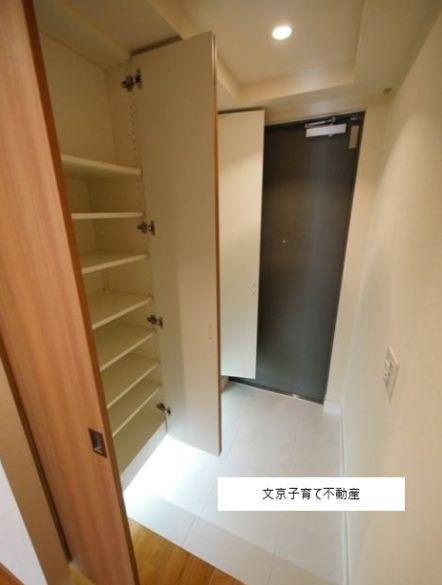 パークハウス平河町の玄関