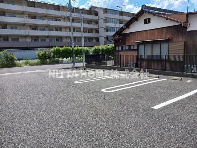 チェリーブローテ常の駐車場|駐車場は２台空きがあります◇