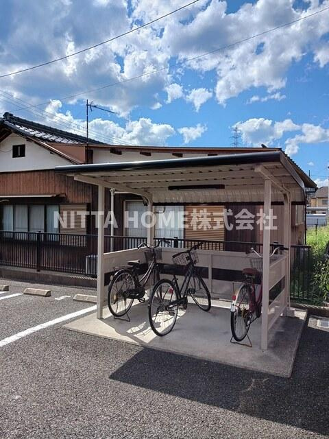 チェリーブローテ常のその他|屋根付きの駐輪場は無料です★