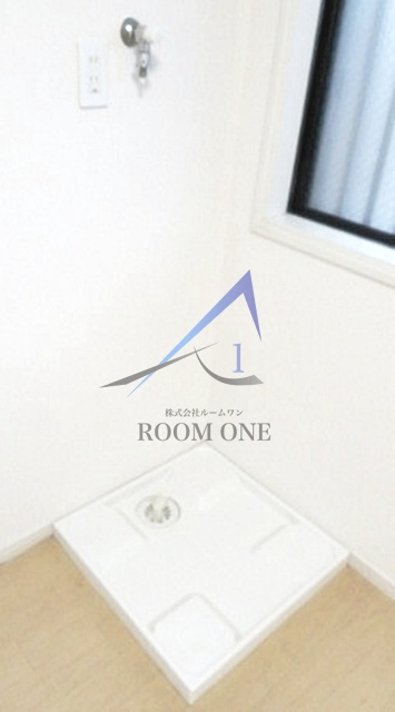 桜台サニーハイツの設備|洗濯機置き場です。