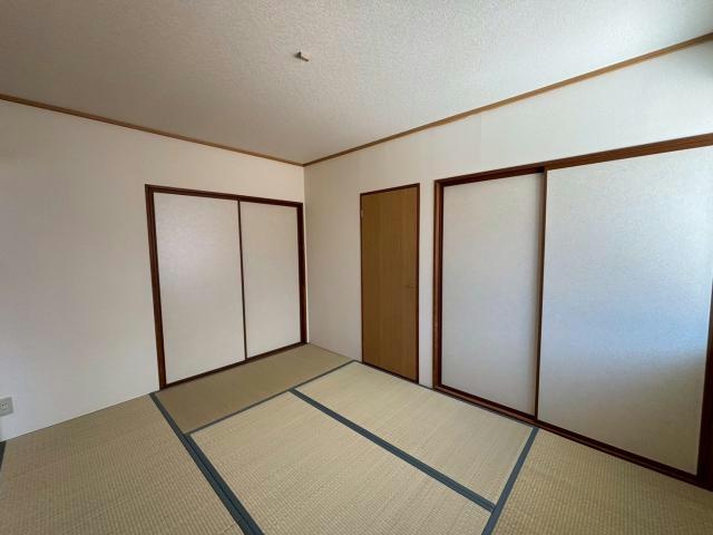 ファミール安室東　A棟の和室