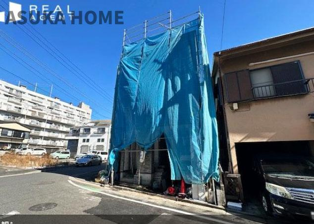 南区西中町３丁目の前面道路含む現地写真|角地につき、通風、陽当たり良好な物件になります。