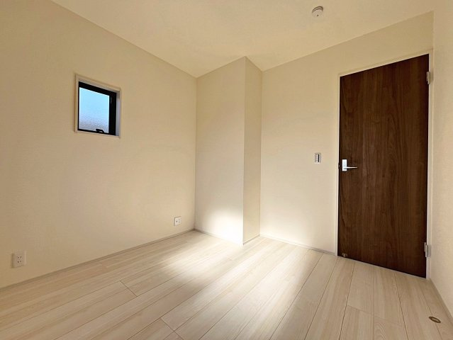 新築戸建・新築建売　福島市大森・太平寺　杉妻小・福島第一中の洋室|落ち着きのある空間で自分だけのプライベートな時間をお過ごしください！
