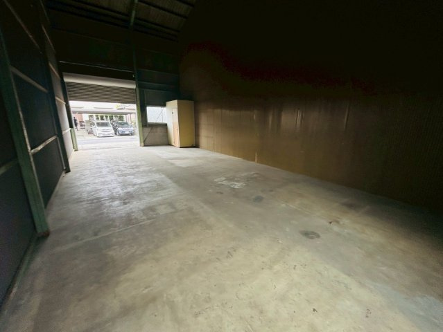 天白区池場貸倉庫の内装