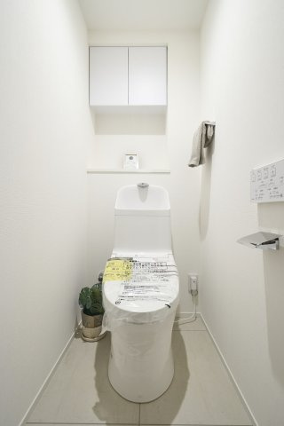コート市ヶ谷のトイレ|コート市ヶ谷：ウォシュレット機能付きトイレです！