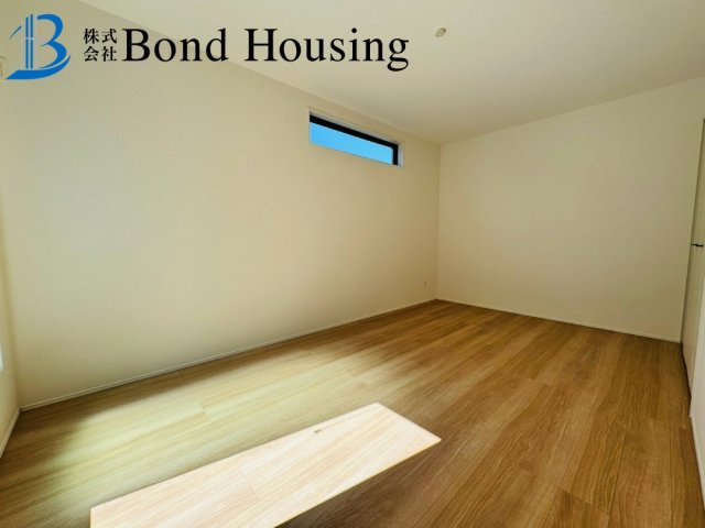太陽光付き・長期優良住宅・ZEH・千代が丘　全１棟の洋室