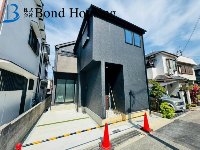 太陽光付き・長期優良住宅・ZEH・千代が丘　全１棟の前面道路含む現地写真