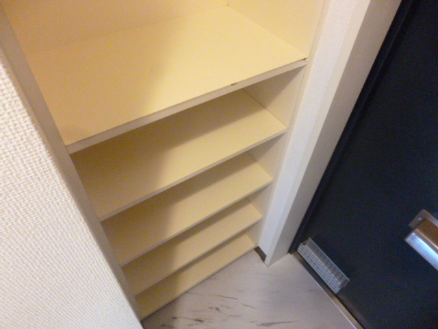 アルファ王子本町ＥＡＳＴの収納|ｼｭｰｽﾞBOXもございます！