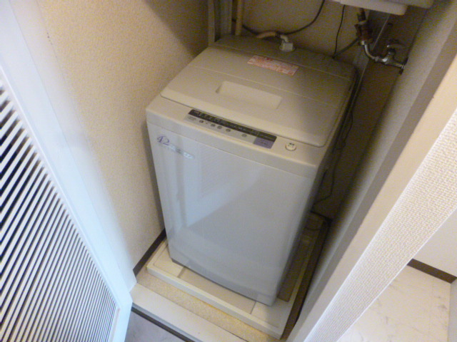 アルファ王子本町ＥＡＳＴの設備|洗濯機置き場です☆