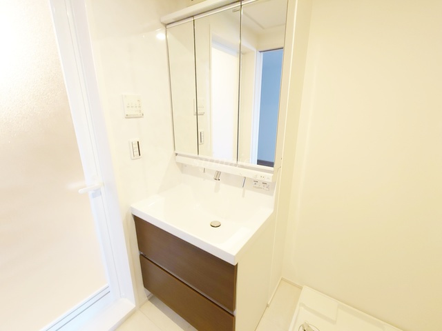 Luminareの洗面所|嬉しい独立洗面台です☆