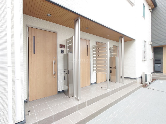 Luminareのロビー|戸別玄関です☆