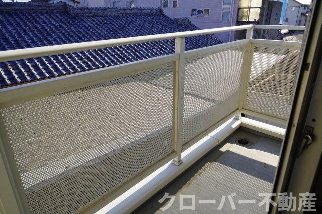 クレディ・メゾンのバルコニー