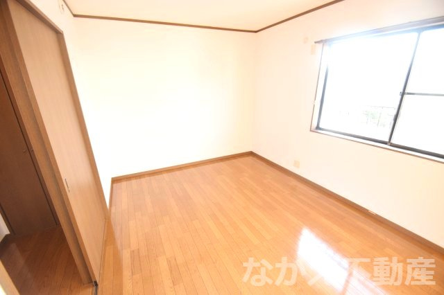 【寝室】 | 使い勝手のいい寝室です