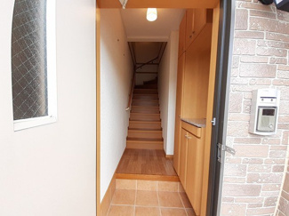 【玄関】 | コモド　アビターレ | 毎日通る玄関はこちらです