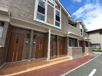 【エントランス】 | コモド　アビターレ | 建物の内部です