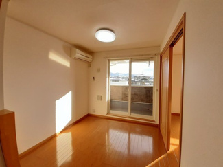 【居間・リビング】 | コモド　アビターレ | おしゃれな居間です