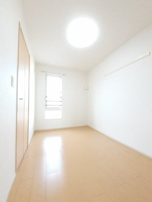 【内装】 | プリムローズ