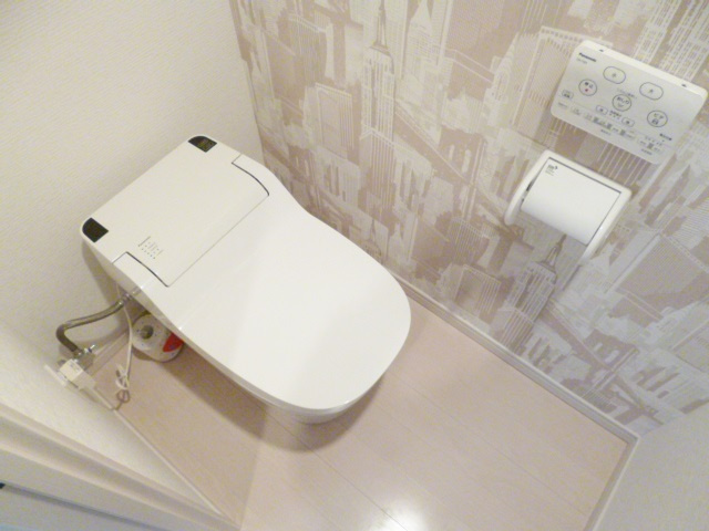 ル　シェル　クレールのトイレ|個室の綺麗なトイレです♪