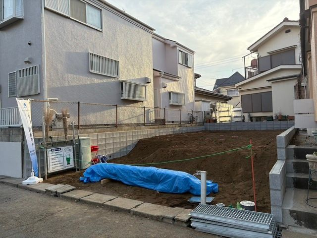 狭山市水野第33期全1棟　新築戸建　クレイドルガーデンの前面道路含む現地写真