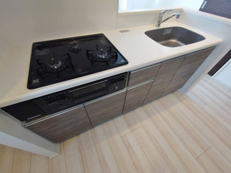 【キッチン】 | ルフレプレミアム神楽坂 | ２口ガスコンロシステムキッチン仕様です。