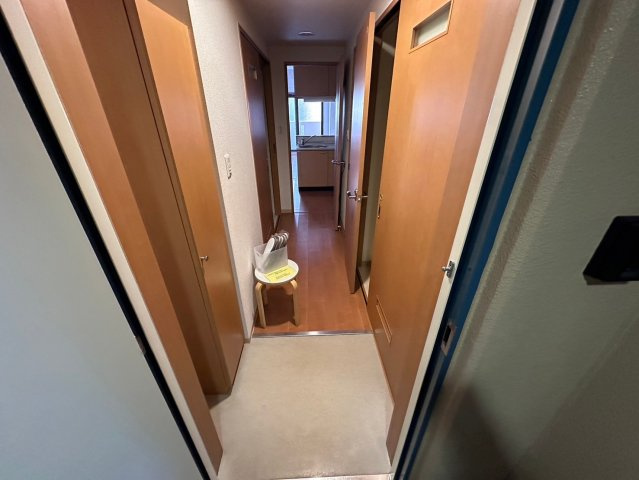 グーテンターク富田の玄関