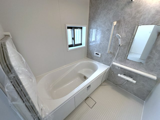 神戸市垂水区乙木新築戸建の浴室