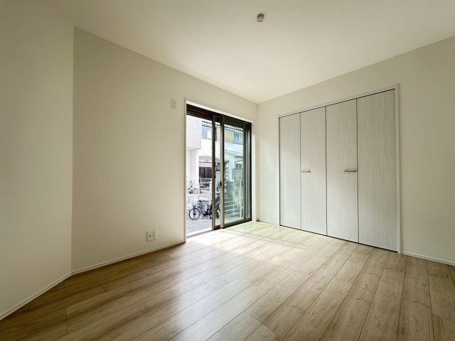 神戸市垂水区乙木新築戸建の洋室