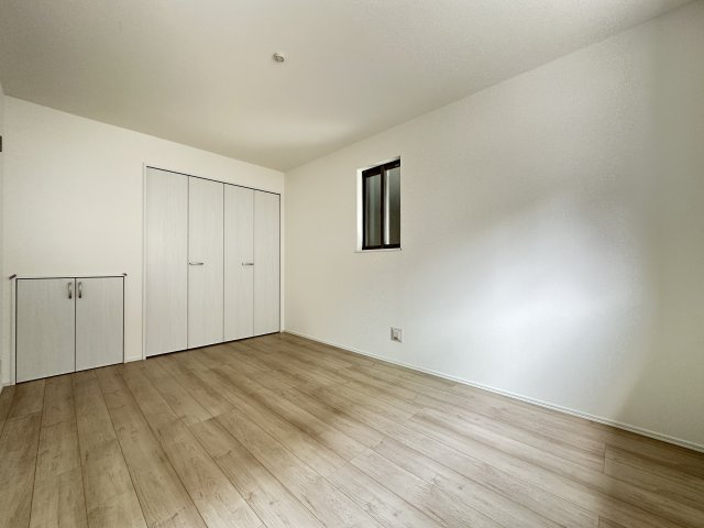 神戸市垂水区乙木新築戸建の洋室