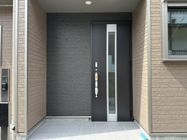 神戸市垂水区乙木新築戸建の玄関