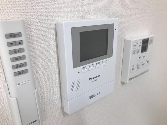 シャルムⅢの内装|カメラ付インターホン